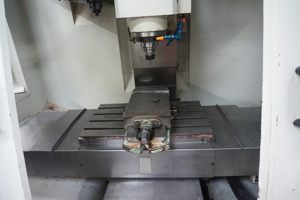 XYZ 560 Mini Mill  2005